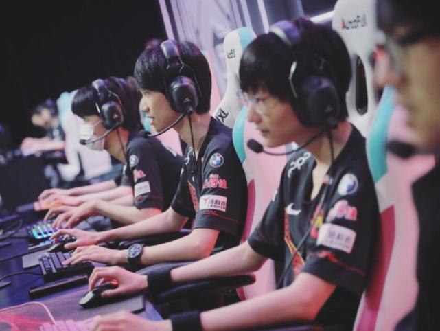 凭经济吸引 凭经济吸引