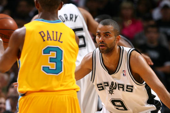 促成了一群 促成了一群